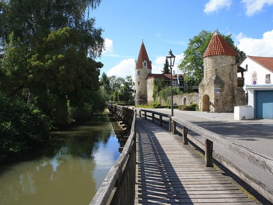 Altstadt und Maderturm: Historischer Charme trifft modernes Wohnen.