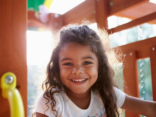 Glückliches Mädchen