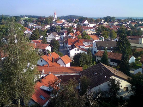 Drohnenaufnahme der Gemeinde Isen