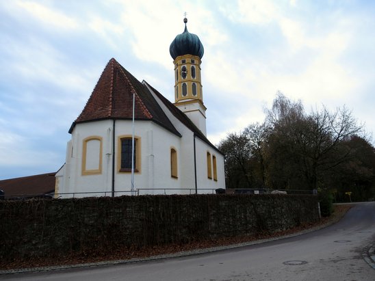 Die Kirche St Veit in Fahrenzhausen