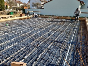 Die Vorbereitung der Bodenplatte des "Landhaus 142 Modern" in Zolling