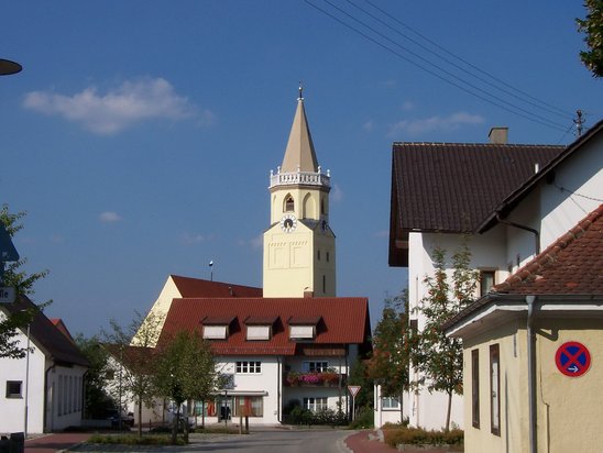 Essenbach-Kirche-Mariae-Himmelfahrt