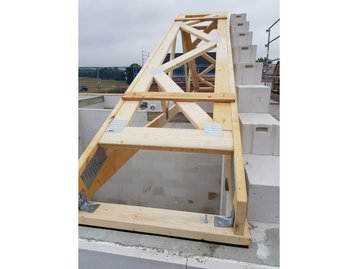 06 - Dachstuhl - schlüsselfertiges Massivhaus in Ergolding bei Landshut