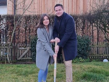 Der Spatenstich des "Landhaus 142 Modern" in Zolling