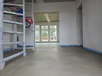 Estrich eines Einfamilienhauses in Massivbauweise in Moosburg