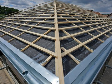 Dach eingelattet_Bungalow Mengkofen