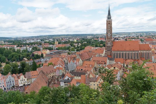 Ausblick auf die Kreisstadt Landshut von der Burg Trausnitz aus