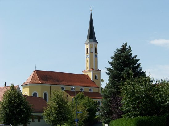 Pfarrkirche St. Thomas – Wahrzeichen von Adlkofen