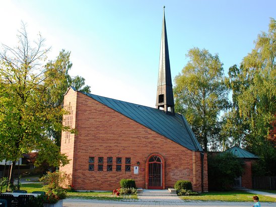 Neufahrn_Auferstehungskirche_Süd